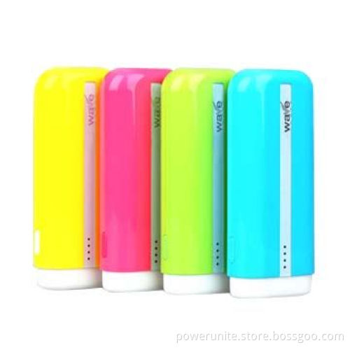 2014 new product portable power bank, 5,600mAh with dual USB outputs